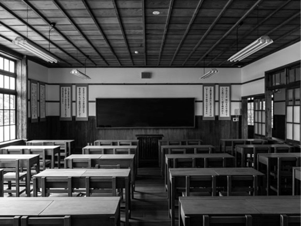 School classroom image